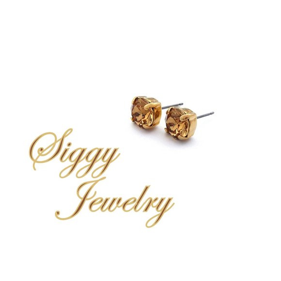 Swarovski Light Colorado Topaz Studs, 8mm - Picture 4 of 8